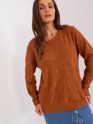 Jasnobrązowy sweter damski klasyczny z długim rękawem