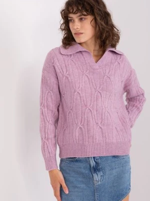 Jasnofioletowy dzianinowy sweter w warkocze