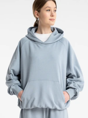 Jasnoniebieska bluza BOXY z kapturem z minimalistycznym haftem na rękawie Reporter