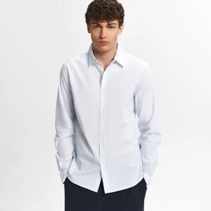 Jasnoniebieska koszula z długim rękawem w drobny wzór House