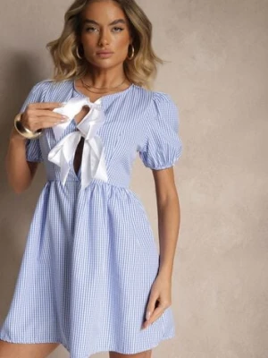 Jasnoniebieska Retro Sukienka w Kratkę Vichy o Rozkloszowanym Kroju z Wiązaniem Temarea lovery