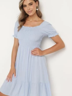 Jasnoniebieska Sukienka z Bawełny z Elastycznym Dekoltem i Falbanką Loridia
