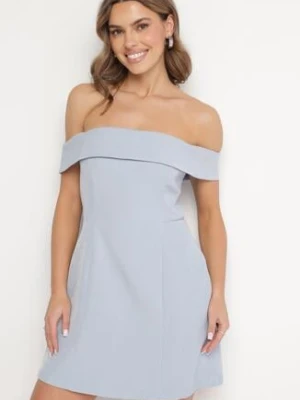 Jasnoniebieska Taliowana Sukienka z Dekoltem Bandeau z Zakładką Zelzemis