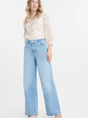 Jasnoniebieskie jeansy wide leg