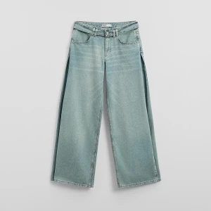Jasnoniebieskie jeansy wide leg z niskim stanem i podwójnym pasem House