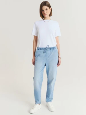 Jasnoniebieskie jeansy z gumką w talii Greenpoint