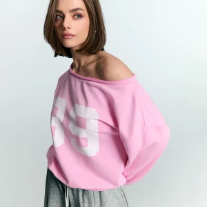 Zdjęcie produktu Jasnoróżowa bluza z nadrukiem 89 House pastelowy różowy