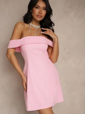 Jasnoróżowa Koktajlowa Sukienka Bandeau z Zakładką Przy Dekolcie Milzemis