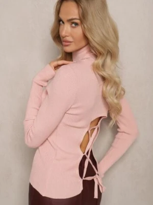 Jasnoróżowy Dopasowany Golf z Prążkowanej Dzianiny z Wiskozą z Wiązaniem i Wycięciem z Tyłu Voretta miss poem