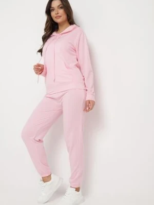 Jasnoróżowy Komplet Dresowy Bluza Kangurka z Kapturem i Spodnie Joggery Triasa