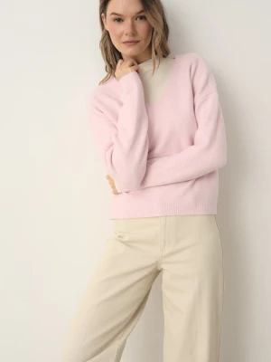 Jasnoróżowy sweter z domieszką wełny Greenpoint