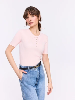 Jasnoróżowy sweterek z krótkim rękawem i kołnierzem TARANKO