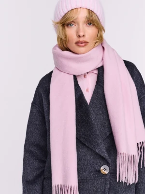 Jasnoróżowy szal z kaszmiru z frędzlami TARANKO
