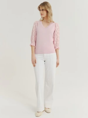 Jasnoróżowy top z efektownymi rękawami Greenpoint