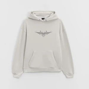 Jasnoszara bluza z kapturem i motywem triblal House