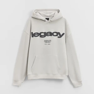 Jasnoszara bluza z kapturem i nadrukiem Legacy House