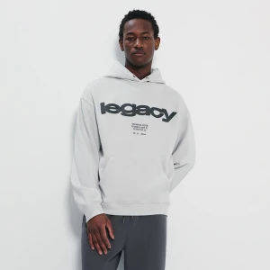 Jasnoszara bluza z kapturem i nadrukiem Legacy House