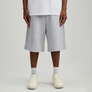 Jasnoszare dresowe szorty z białymi troczkami House