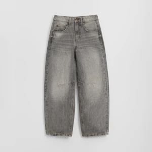 Jasnoszare jeansy baggy barrel fit z regulacją na tyle House