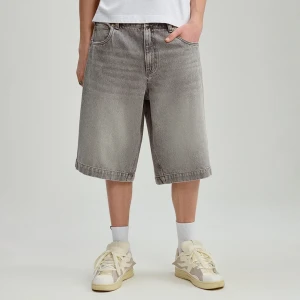 Zdjęcie produktu Jasnoszare szorty jeansowe baggy z przetarciami House