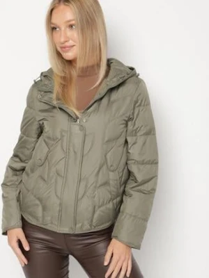 Jasnozielona Przejściowa Kurtka z Oryginalnym Pikowaniem i Kapturem Aruvitte bh forever