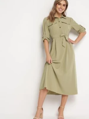 Jasnozielona Rozkloszowana Sukienka Maxi z Koszulową Górą i Wiązanym Paskiem Indiga j&x