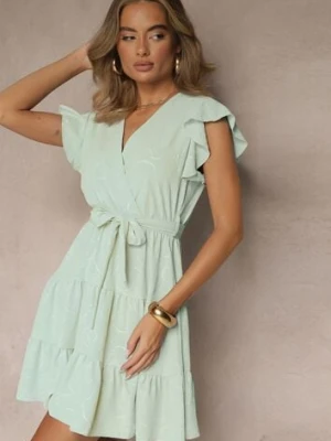 Jasnozielona Rozkloszowana Sukienka z Paskiem i Falbanami Lilarea j studio