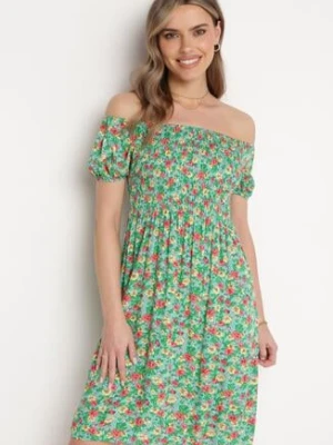 Jasnozielona Sukienka z Wiskozy w Kwiaty z Hiszpańskim Dekoltem Latiana cflo
