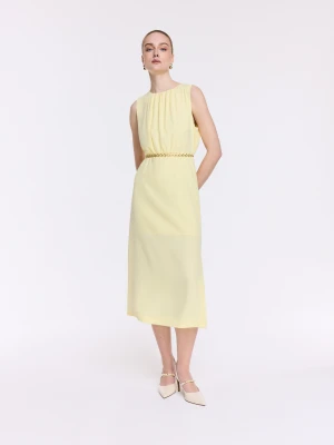 Jasnożółta sukienka midi z marszczeniami TARANKO