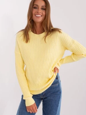 Jasnożółty damski sweter klasyczny we wzory