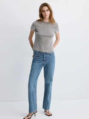 Jeans Matilda z wysokim stanem o prostym kroju średni niebieski - Kobieta - - MANGO
