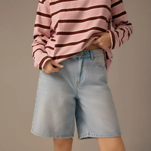 Zdjęcie produktu Jeansowe bermudy baggy fit jasnoniebieskie House