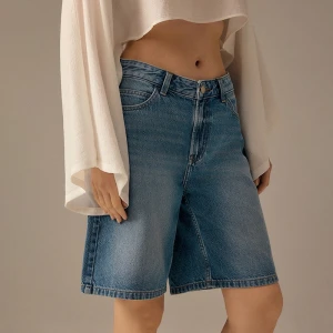 Jeansowe bermudy baggy fit niebieskie House