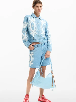 Jeansowe bermudy z haftami Desigual