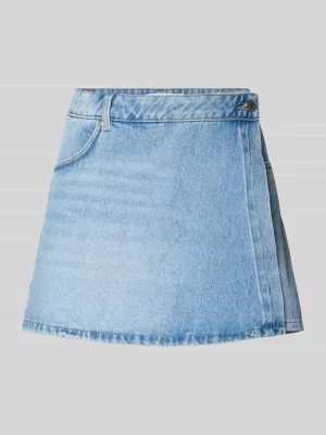 Jeansowy skort w jasnoniebieskim spraniu REVIEW