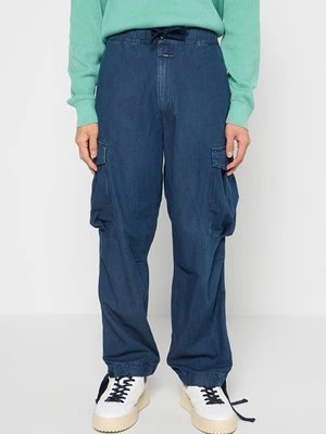 Jeansy baggy closed