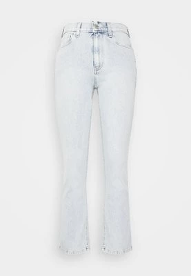 Jeansy Bootcut Banana Republic