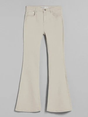 Jeansy Bootcut Bershka