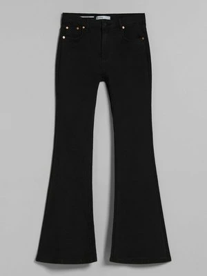 Jeansy Bootcut Bershka