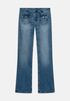 Jeansy Bootcut Gina Tricot Young