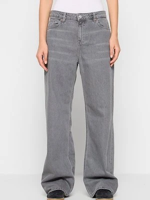 Jeansy Bootcut Monki