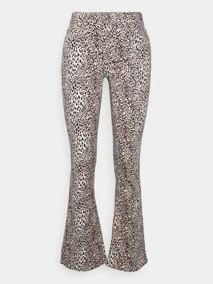 Jeansy Bootcut Only Petite