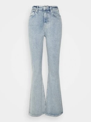 Jeansy Bootcut Pieces