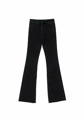 Jeansy Bootcut Stradivarius