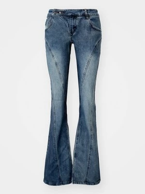 Jeansy Bootcut The Ragged Priest