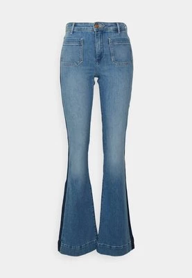 Jeansy Bootcut Wrangler