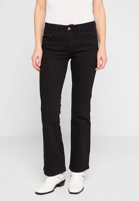 Jeansy Bootcut Wrangler