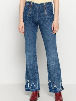 Jeansy Bootcut Wrangler