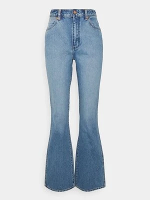 Jeansy Bootcut Wrangler
