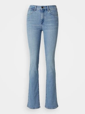 Jeansy Bootcut Wrangler